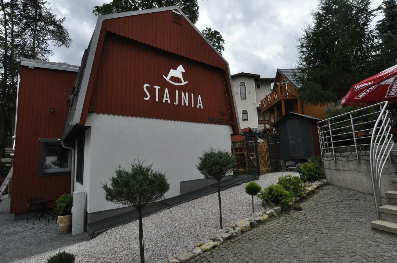 Kwatera prywatna Stajnia